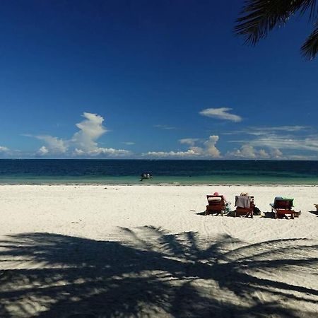 Cowrie Beach Haven Studio Apartment มอมบาซา ภายนอก รูปภาพ